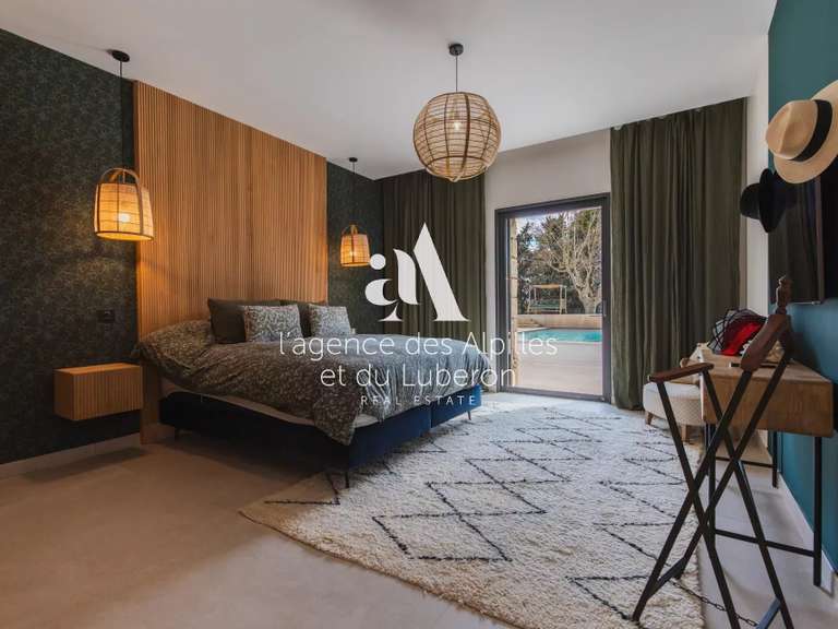 Maison Saint-Rémy-de-Provence - 4 chambres - 250m²