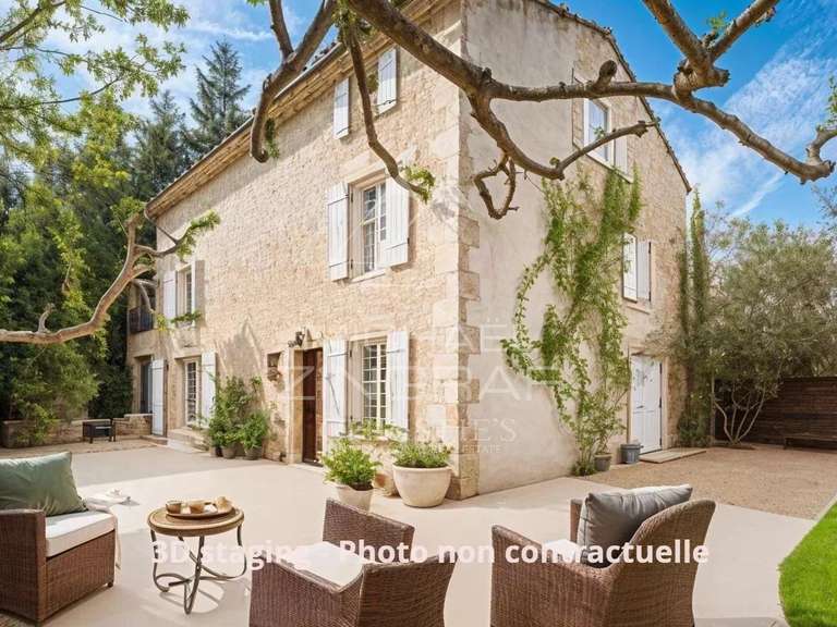House Saint-Rémy-de-Provence - 4 bedrooms - 177m²
