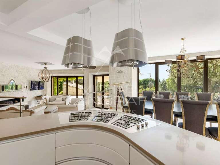 House Saint-Rémy-de-Provence - 7 bedrooms - 299m²