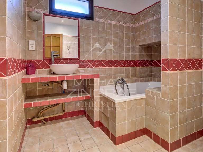 House Saint-Rémy-de-Provence - 5 bedrooms - 250m²