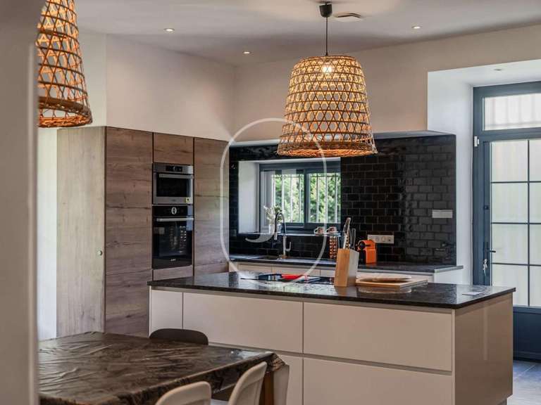 Maison Saint-Rémy-de-Provence - 5 chambres - 215m²