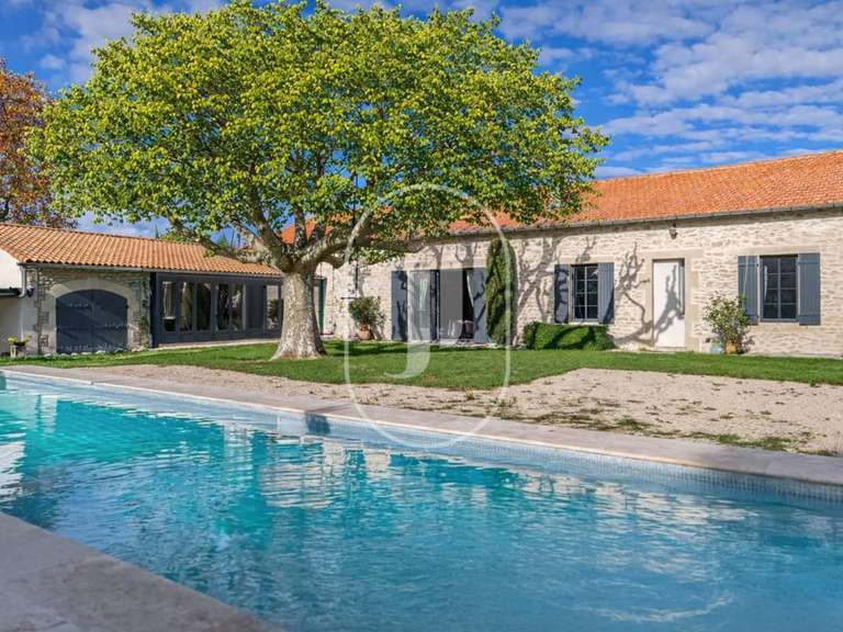 Maison Saint-Rémy-de-Provence - 5 chambres - 215m²