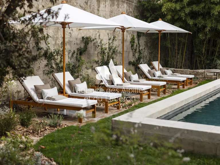 Maison Saint-Rémy-de-Provence - 11 chambres - 1100m²