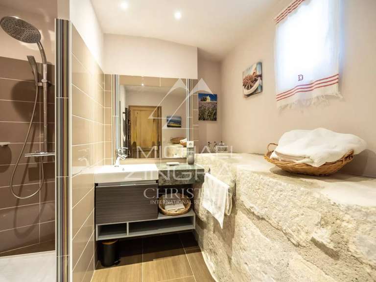 Maison Saint-Rémy-de-Provence - 4 chambres - 211m²