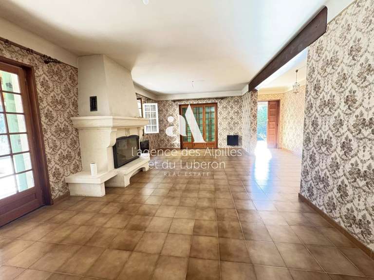 House Saint-Rémy-de-Provence - 3 bedrooms - 138m²