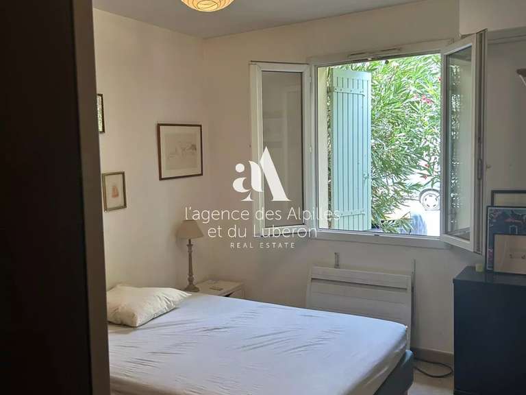 Maison Saint-Rémy-de-Provence - 3 chambres - 300m²