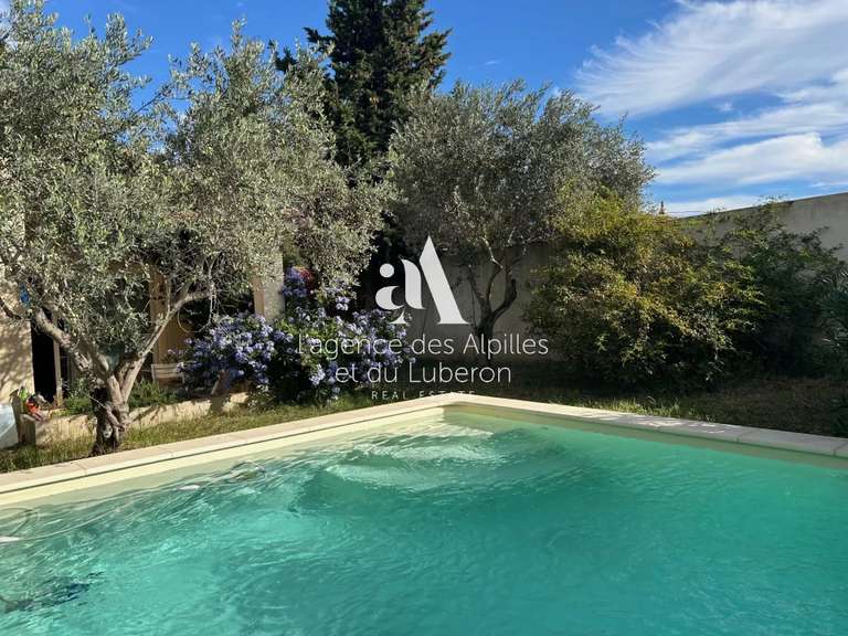 Maison Saint-Rémy-de-Provence - 3 chambres - 300m²