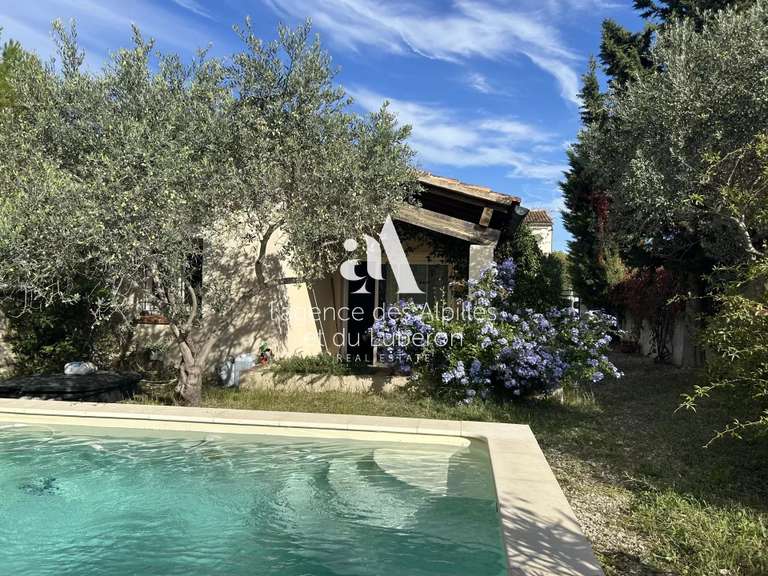Maison Saint-Rémy-de-Provence - 3 chambres - 300m²