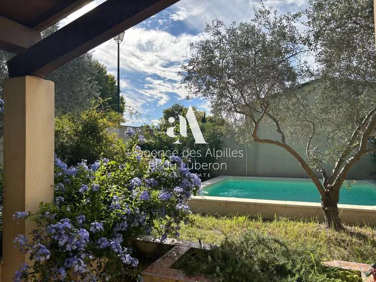 Maison Saint-Rémy-de-Provence - 3 chambres - 300m²