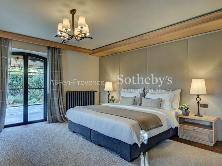 Maison Saint-Rémy-de-Provence - 11 chambres - 1200m²