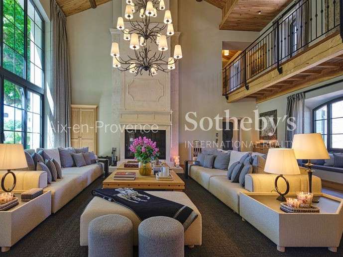 Maison Saint-Rémy-de-Provence - 11 chambres - 1200m²