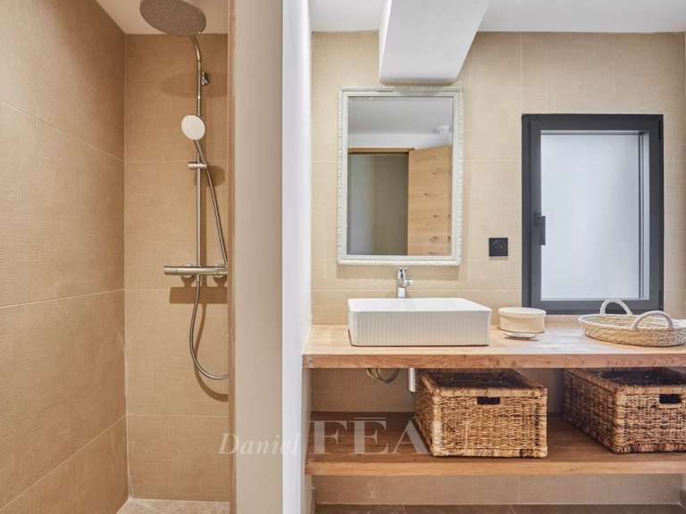 House Saint-Rémy-de-Provence - 4 bedrooms - 210m²