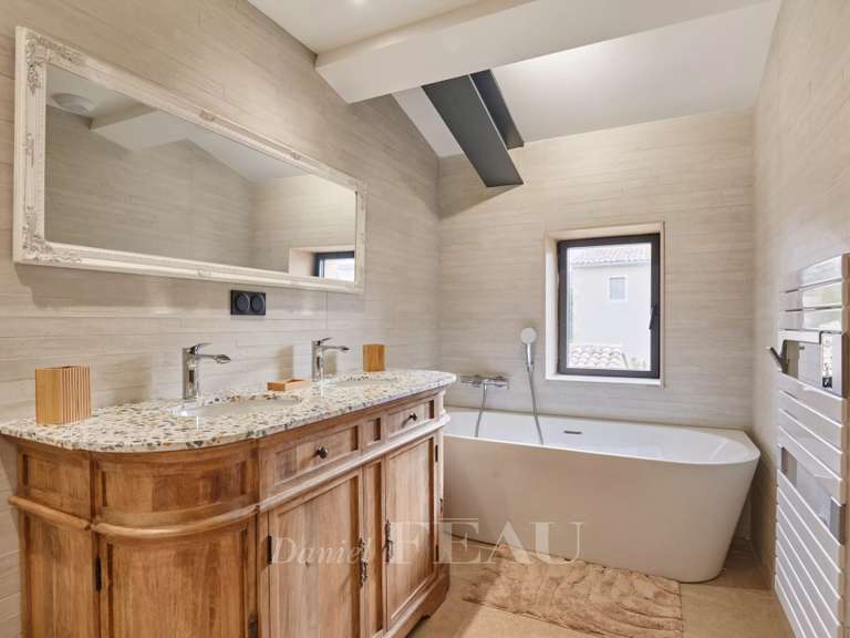 House Saint-Rémy-de-Provence - 4 bedrooms - 210m²