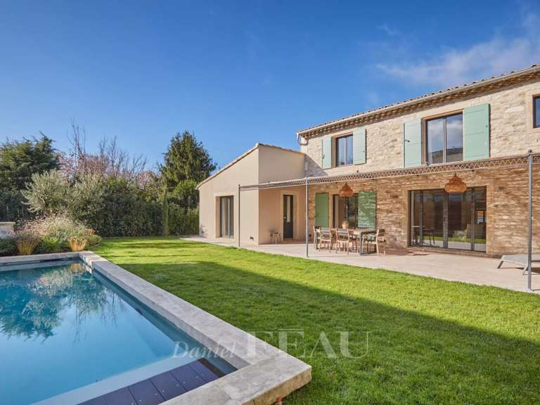 House Saint-Rémy-de-Provence - 4 bedrooms - 210m²