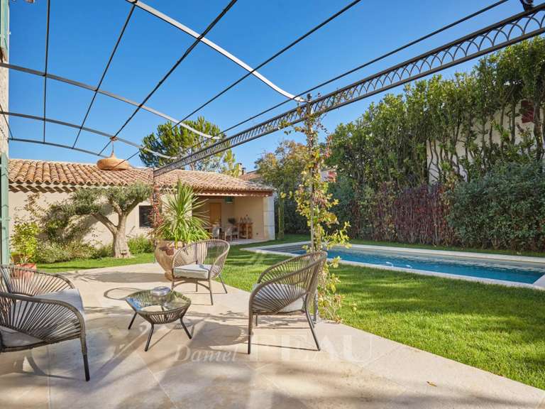 Maison Saint-Rémy-de-Provence - 4 chambres - 200m²