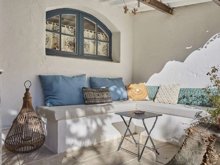 House Saint-Rémy-de-Provence - 6 bedrooms - 280m²