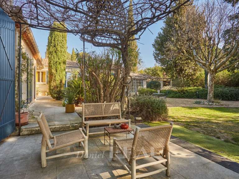 House Saint-Rémy-de-Provence - 6 bedrooms - 280m²