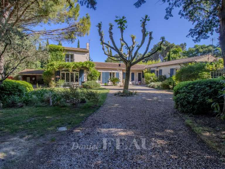 Maison Saint-Rémy-de-Provence - 6 chambres - 280m²