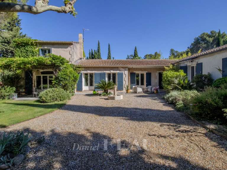 Maison Saint-Rémy-de-Provence - 6 chambres - 280m²