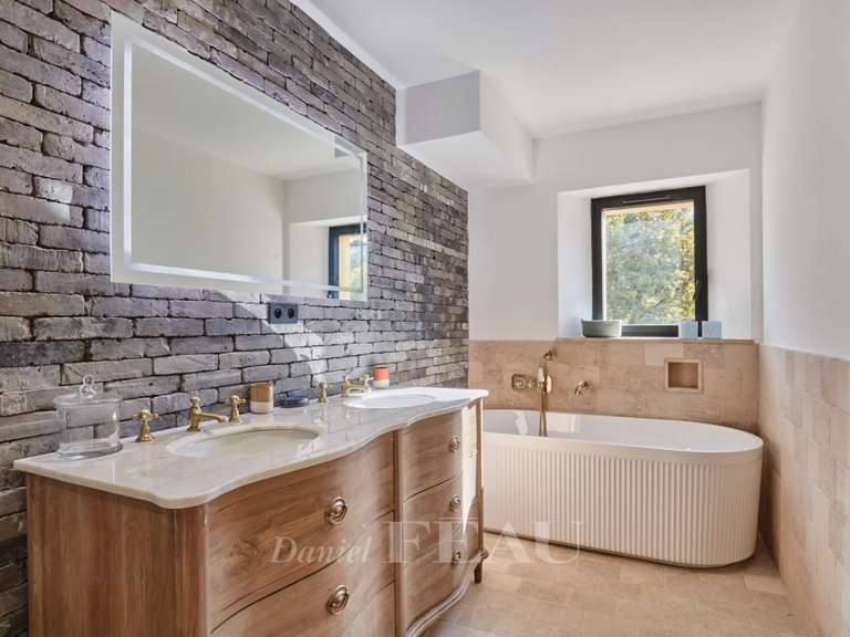 House Saint-Rémy-de-Provence - 6 bedrooms - 375m²