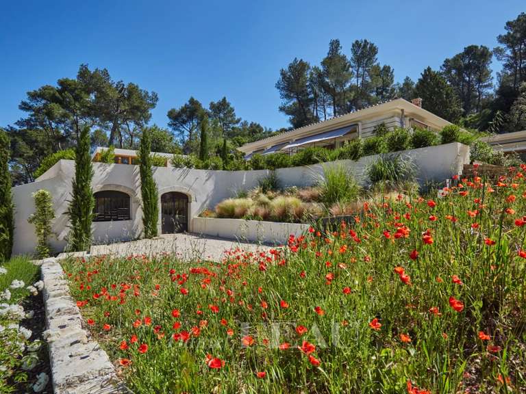 Maison Saint-Rémy-de-Provence - 5 chambres - 374m²