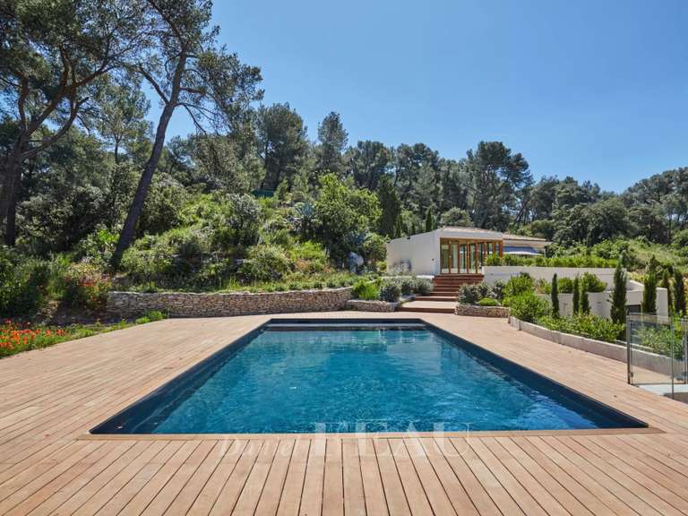 Maison Saint-Rémy-de-Provence - 5 chambres - 374m²