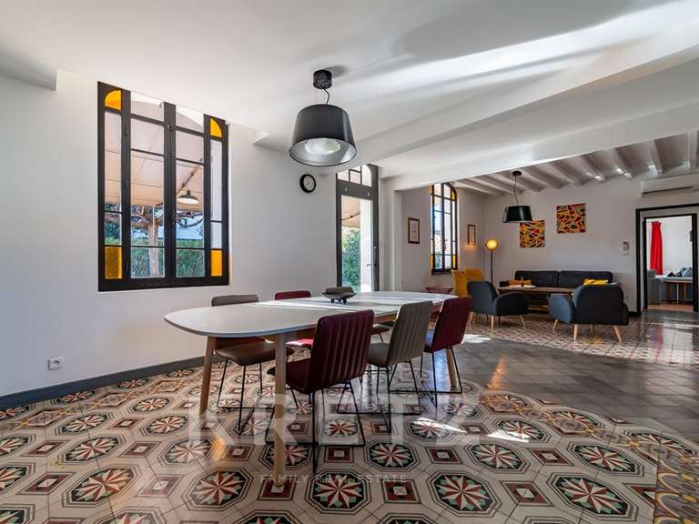 Maison Saint-Rémy-de-Provence - 5 chambres - 187m²