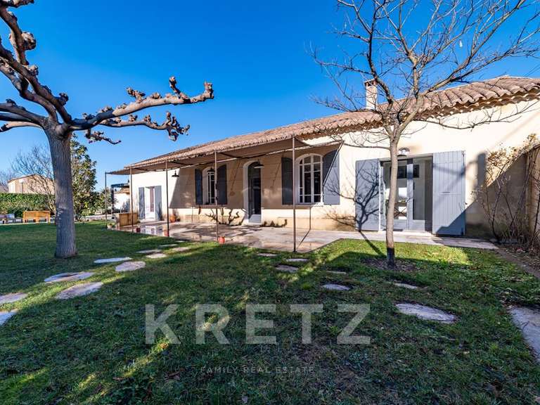 Maison Saint-Rémy-de-Provence - 5 chambres - 187m²