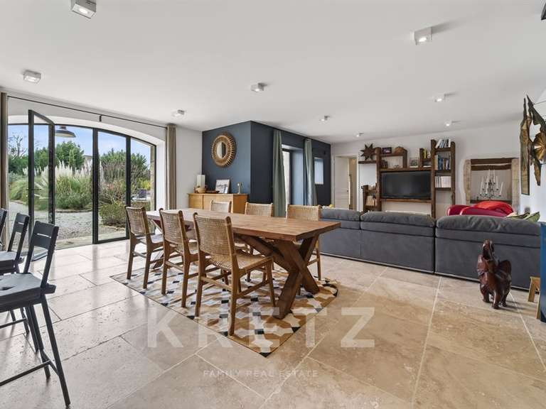 Maison Saint-Rémy-de-Provence - 7 chambres - 400m²