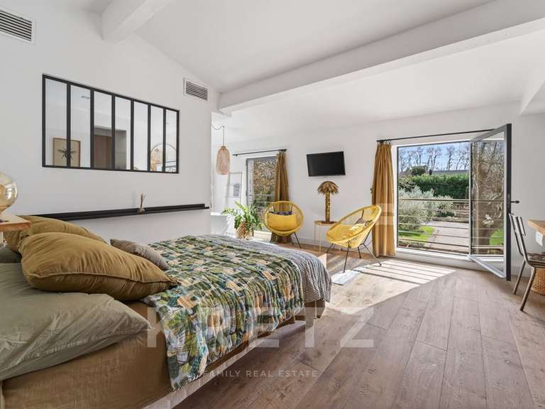 House Saint-Rémy-de-Provence - 7 bedrooms - 400m²