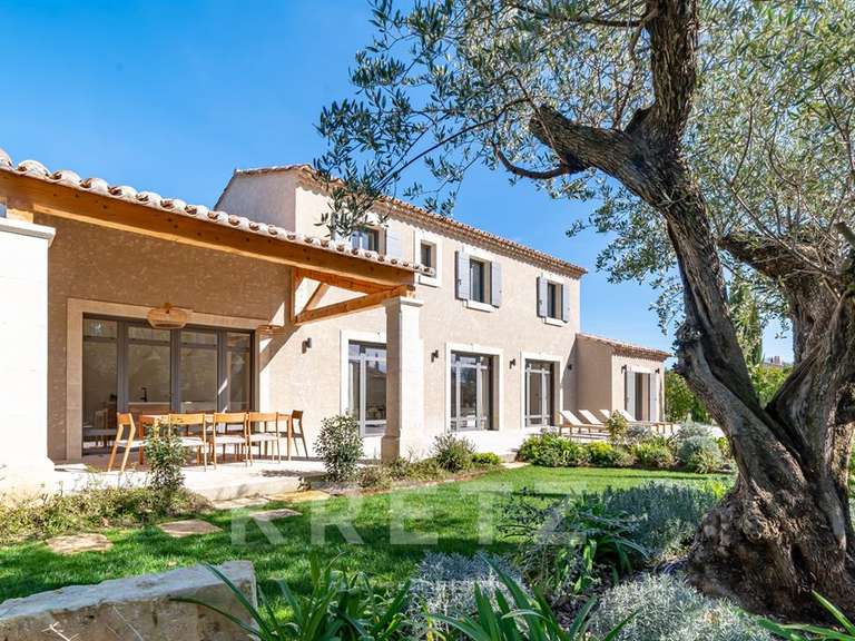 Maison Saint-Rémy-de-Provence - 4 chambres - 187m²