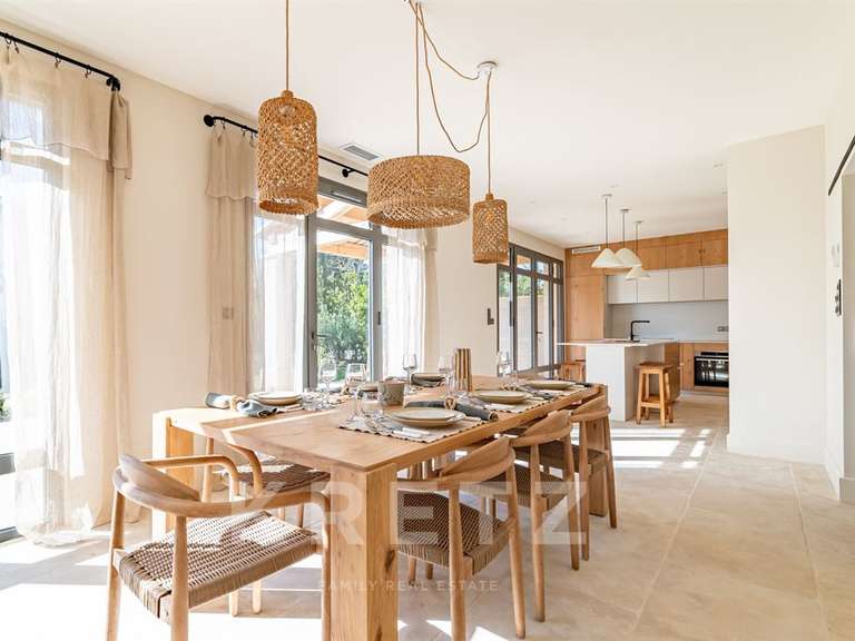 Maison Saint-Rémy-de-Provence - 4 chambres - 187m²