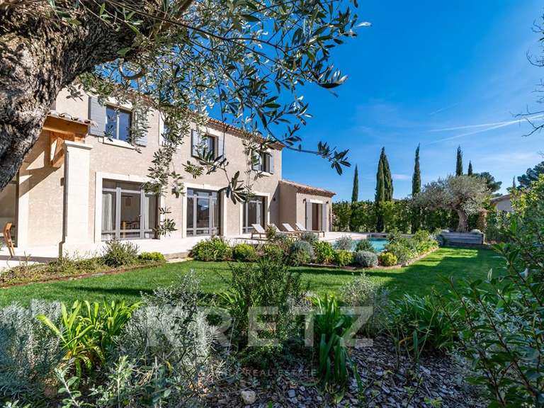 Maison Saint-Rémy-de-Provence - 4 chambres - 187m²