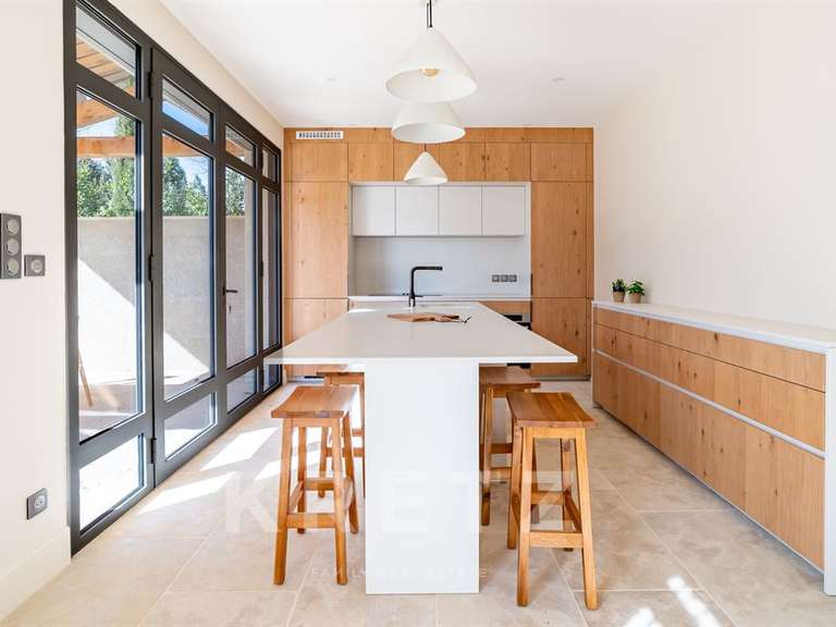 Maison Saint-Rémy-de-Provence - 4 chambres - 187m²