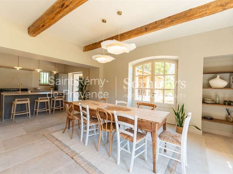 Maison Saint-Rémy-de-Provence - 5 chambres - 210m²