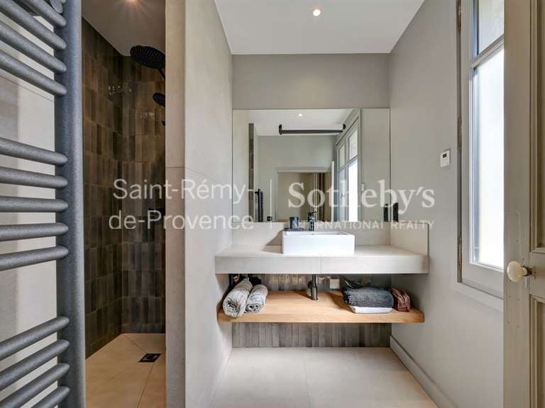 Maison Saint-Rémy-de-Provence - 4 chambres - 153m²