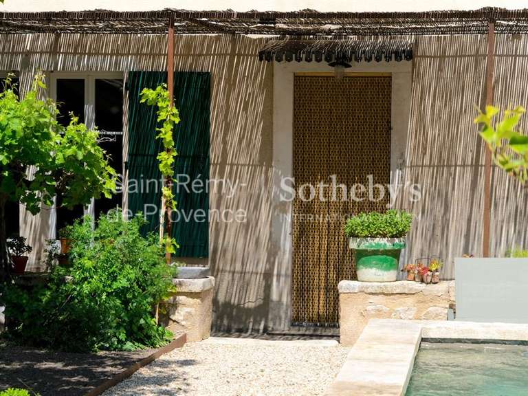 Maison Saint-Rémy-de-Provence - 3 chambres - 145m²