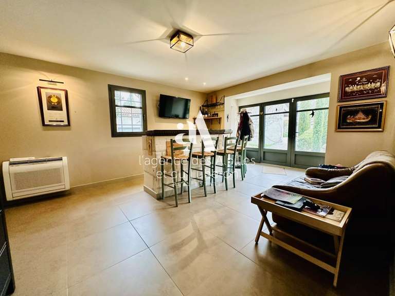 Maison Saint-Rémy-de-Provence - 3 chambres - 190m²