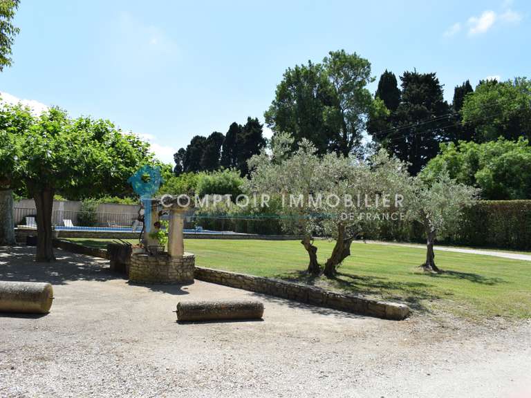 Maison Saint-Rémy-de-Provence - 3 chambres - 210m²