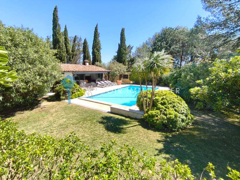 House Saint-Rémy-de-Provence - 5 bedrooms - 190m²