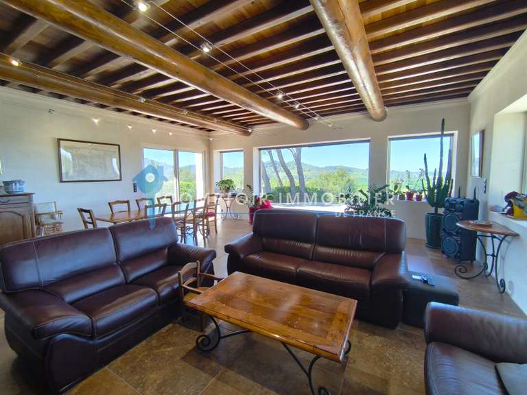 House Saint-Rémy-de-Provence - 5 bedrooms - 190m²