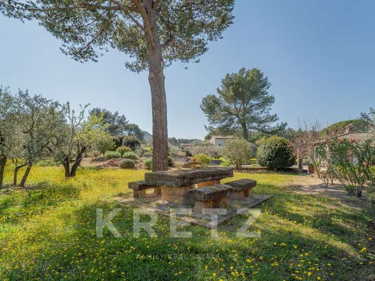 Maison Saint-Rémy-de-Provence - 5 chambres - 360m²