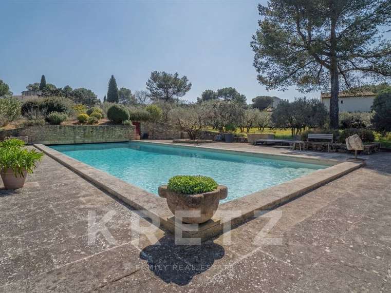 Maison Saint-Rémy-de-Provence - 5 chambres - 360m²