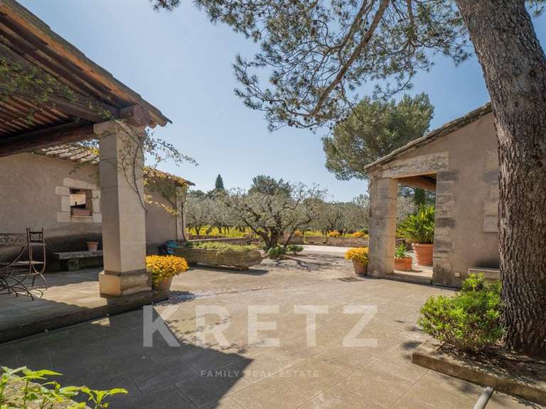 Maison Saint-Rémy-de-Provence - 5 chambres - 360m²