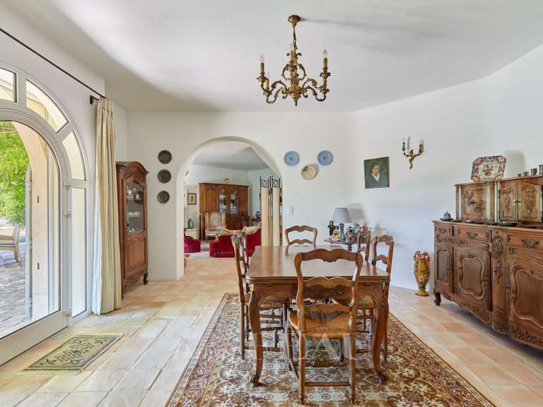 Maison Saint-Rémy-de-Provence - 5 chambres - 238m²