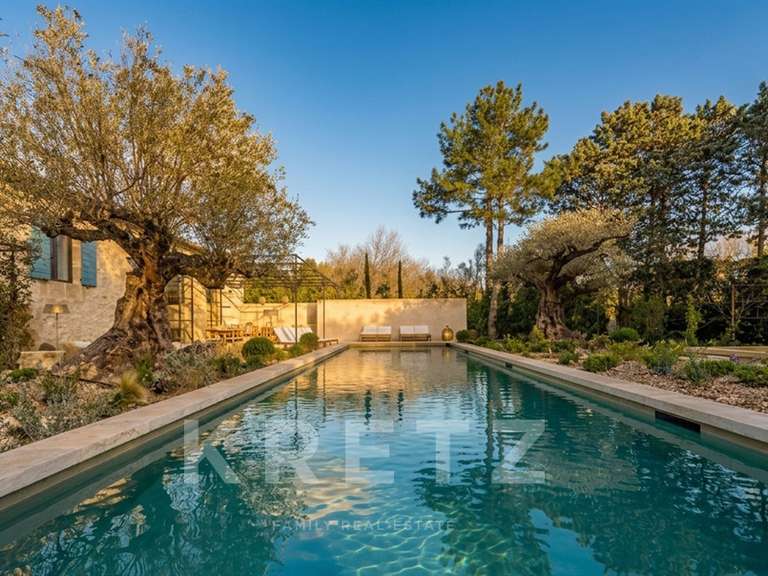 Maison Saint-Rémy-de-Provence - 5 chambres - 265m²