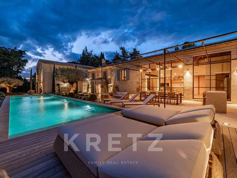 Maison Saint-Rémy-de-Provence - 5 chambres - 265m²