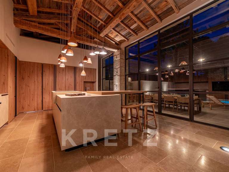 House Saint-Rémy-de-Provence - 5 bedrooms - 265m²