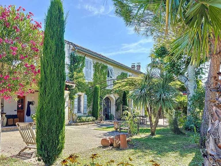 House Saint-Rémy-de-Provence - 4 bedrooms - 200m²