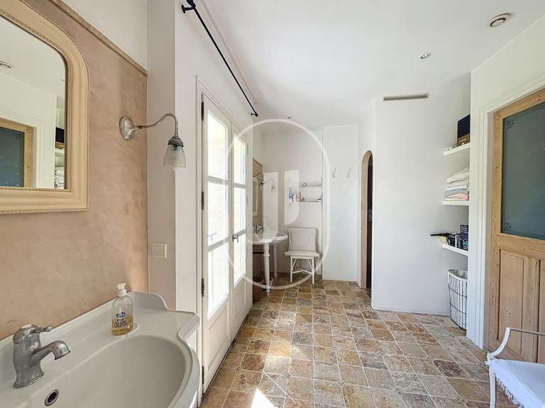 House Saint-Rémy-de-Provence - 4 bedrooms - 200m²